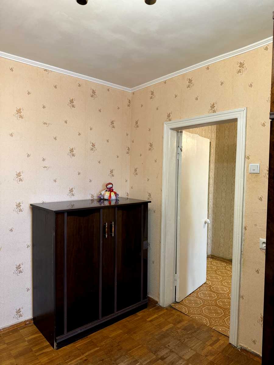 1879826746256688