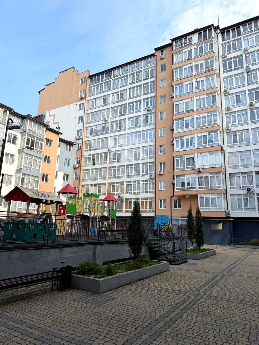 1879827757070110