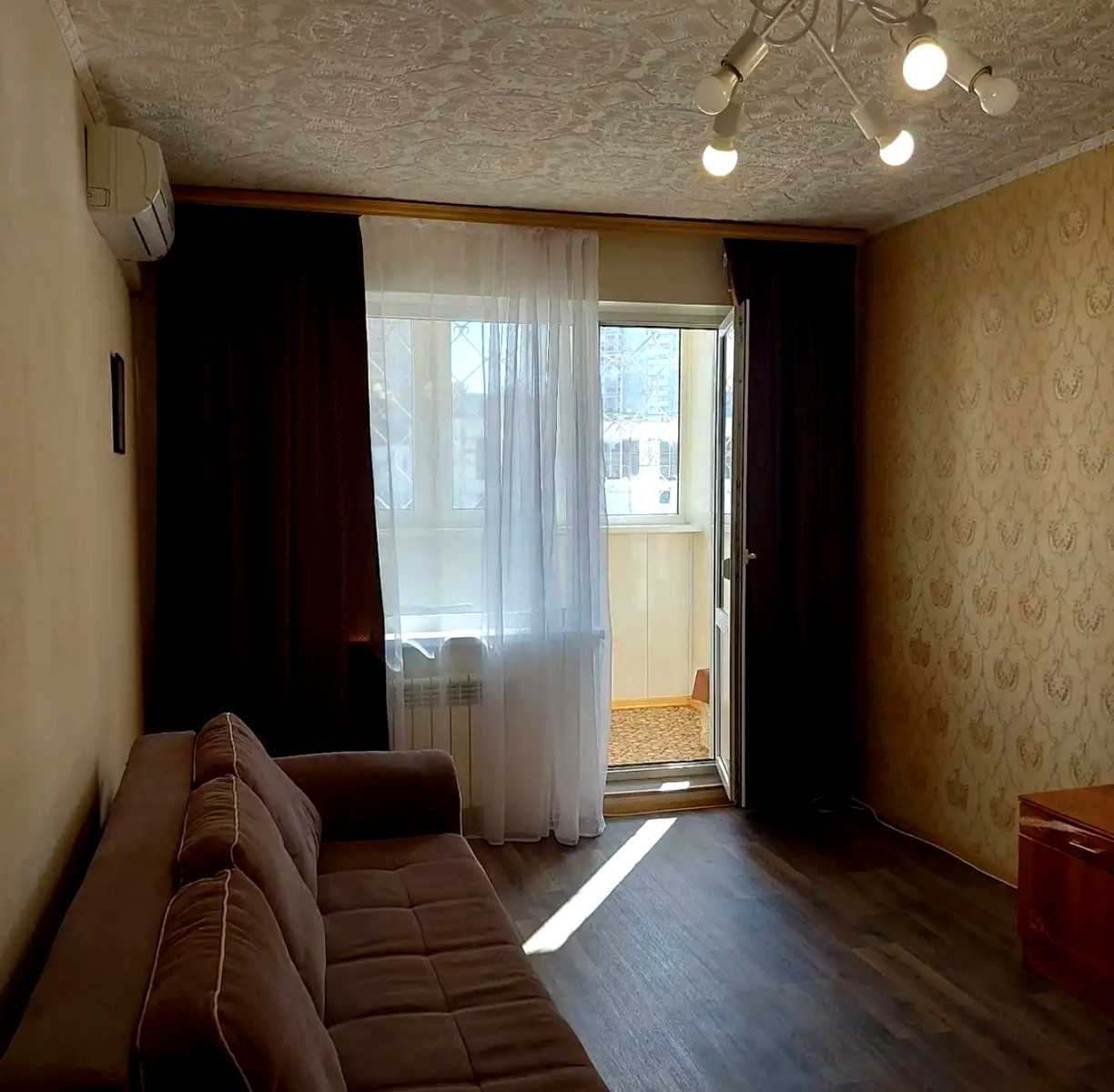 1879827946436697
