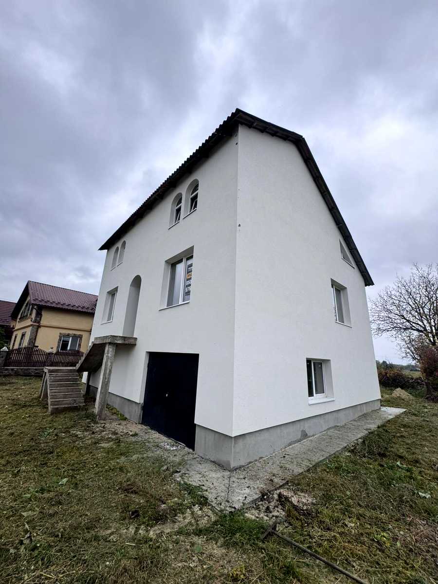 1879828371380442