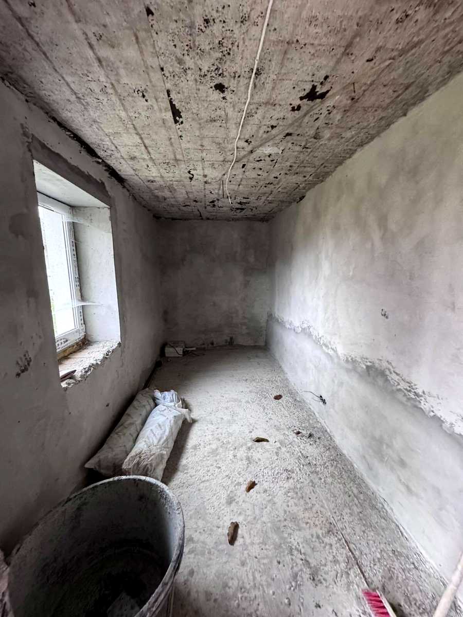 1879828371832097