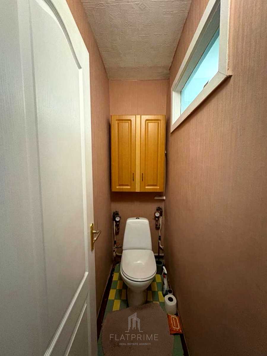 1879828899263702