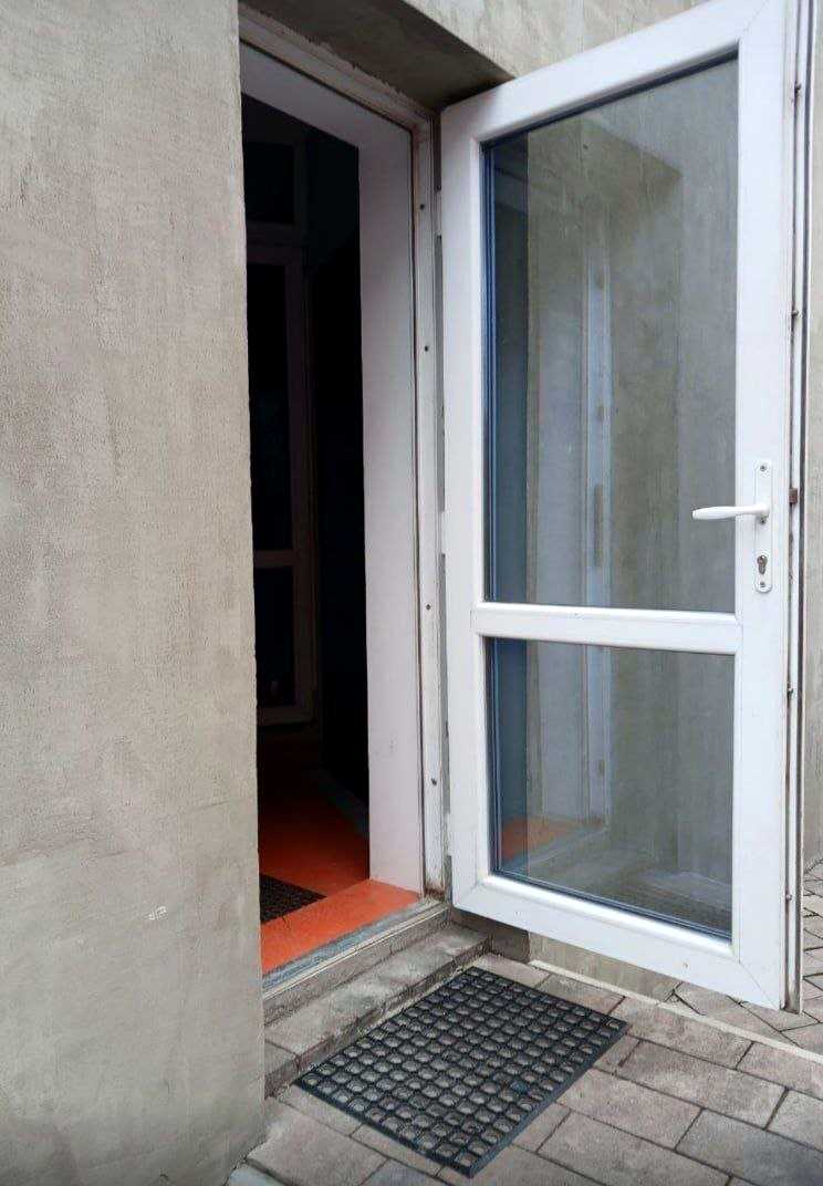 1879830248021344