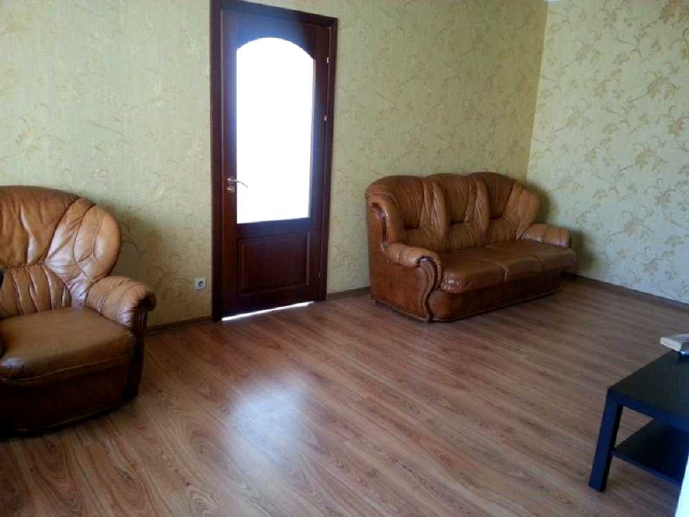 1879831576989999