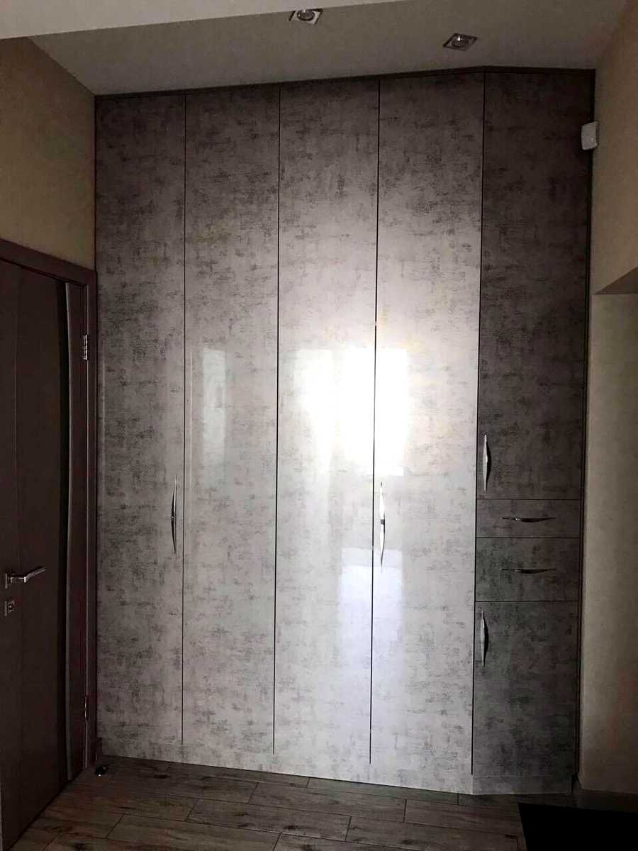 1879831643254441