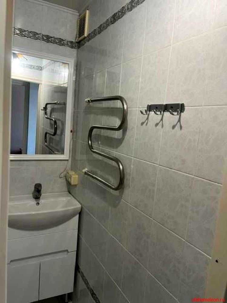 1879833788457064