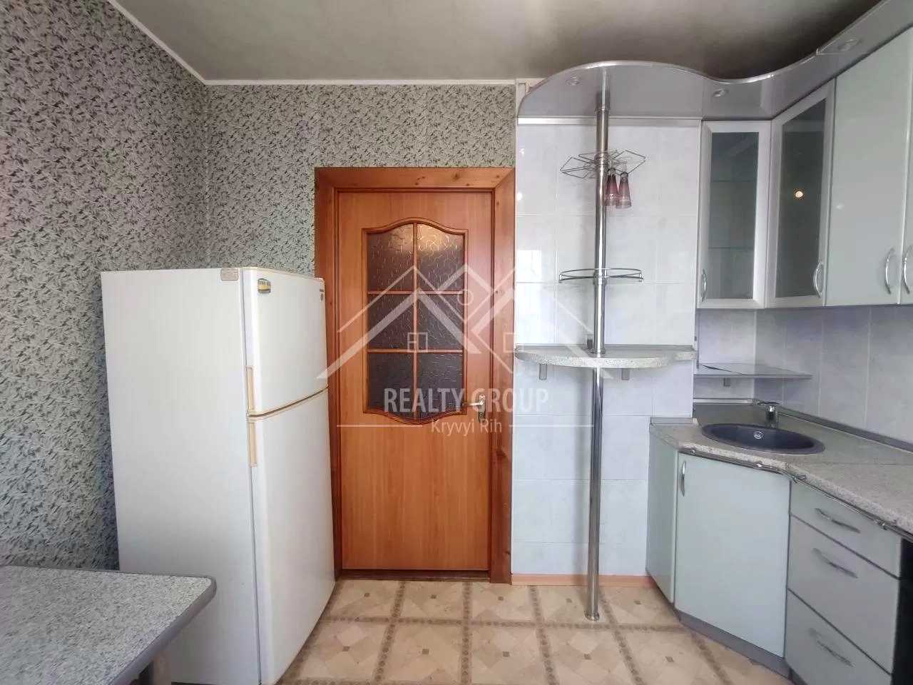 1879834747656686