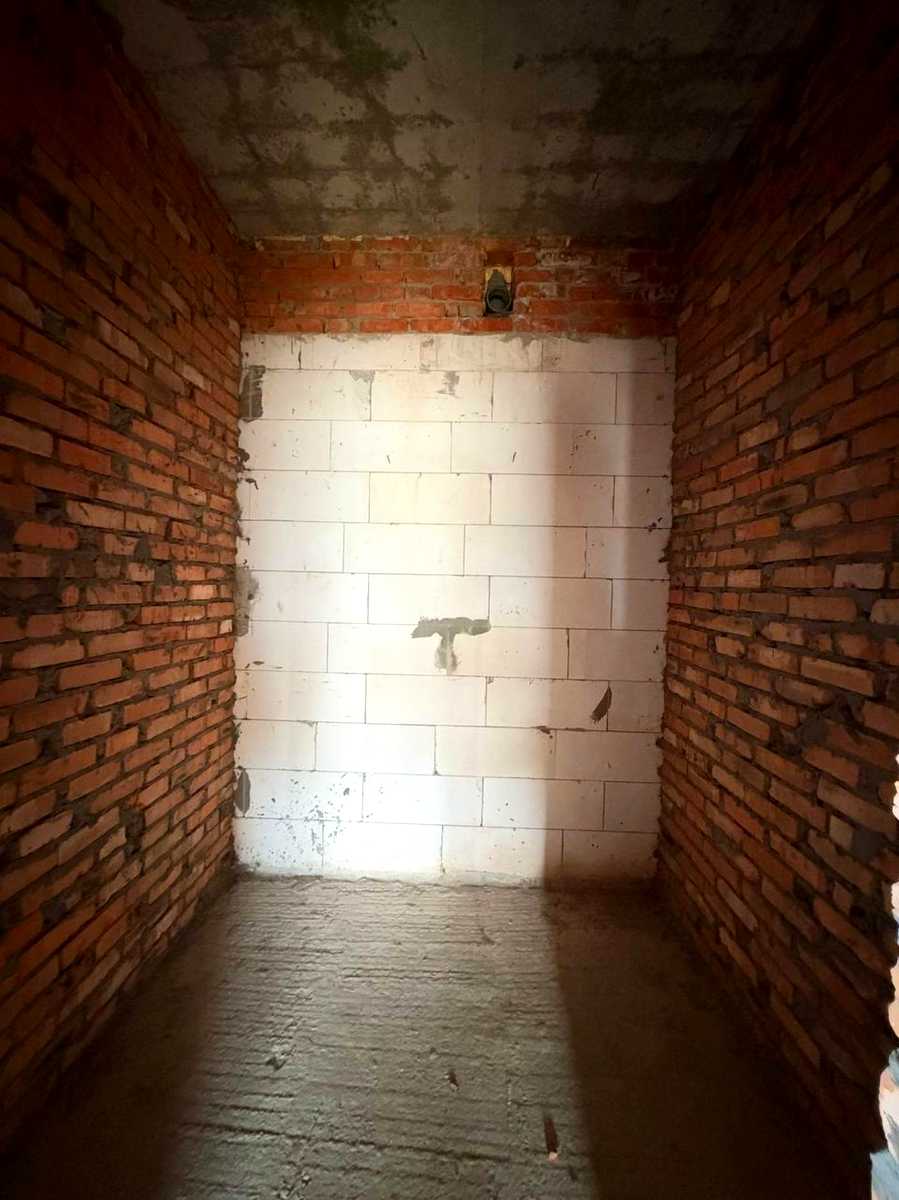 1879834767129858