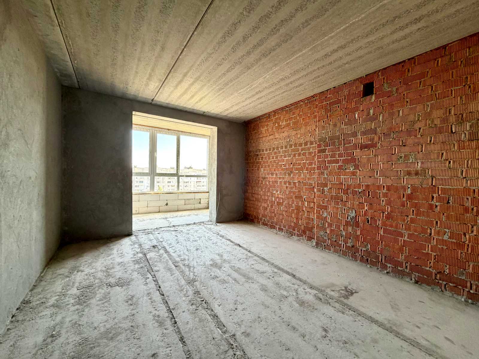 1879835542665376