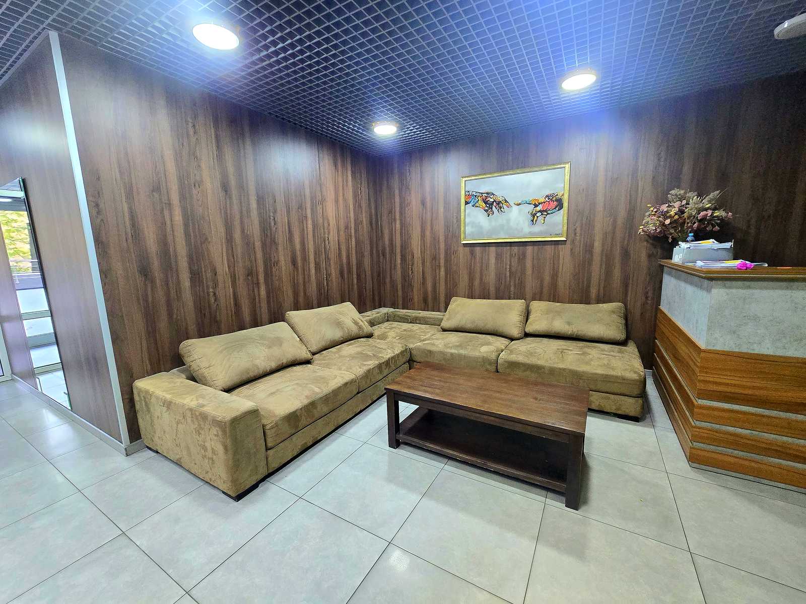1879835717608070