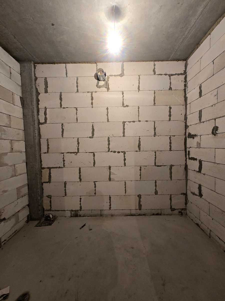 1879835725930535