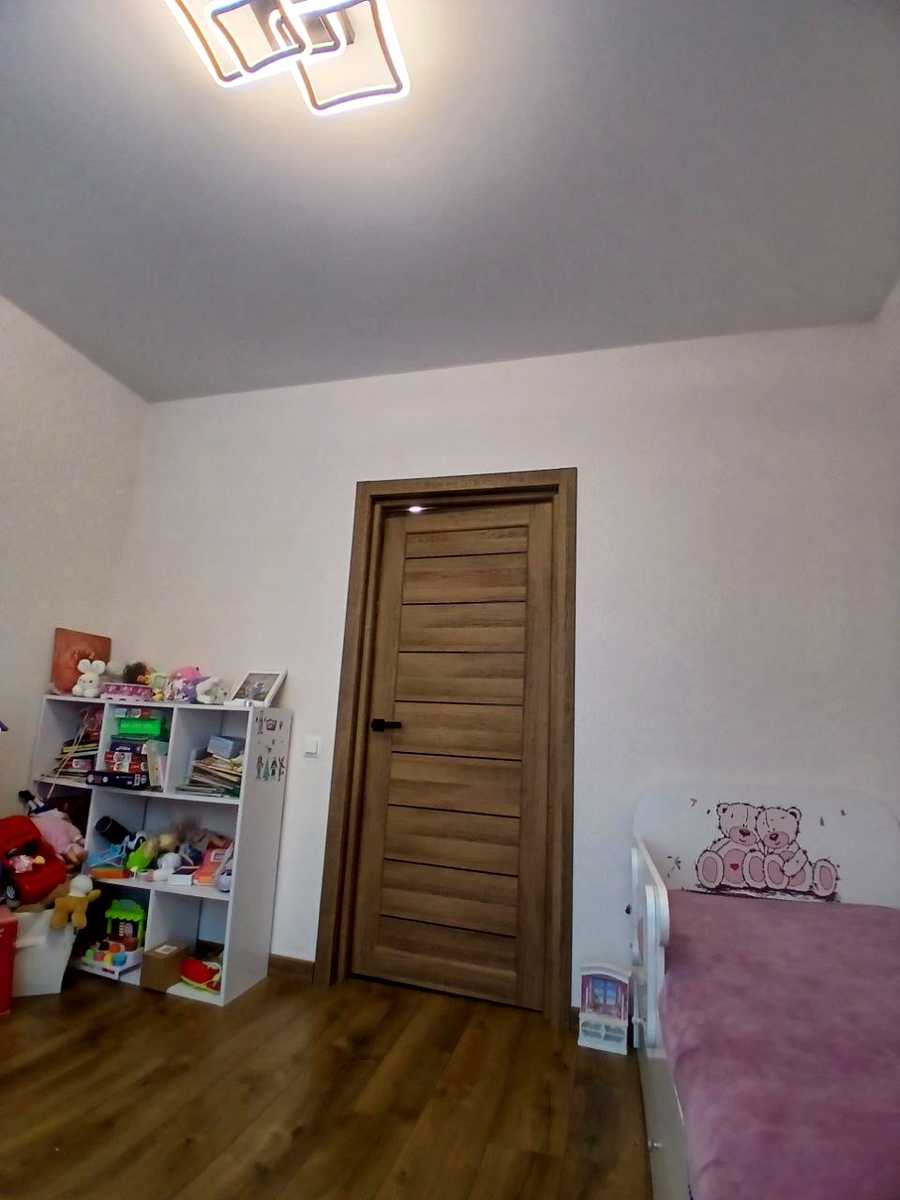 1879835727376014
