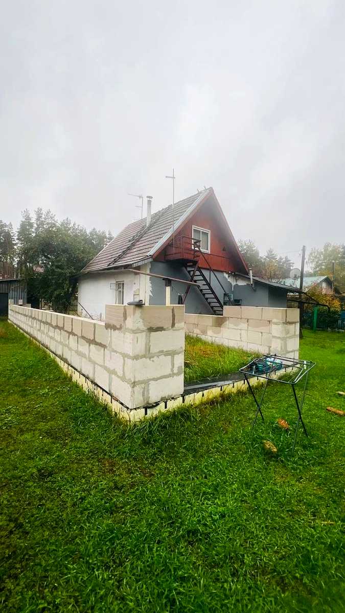 1879835888352354