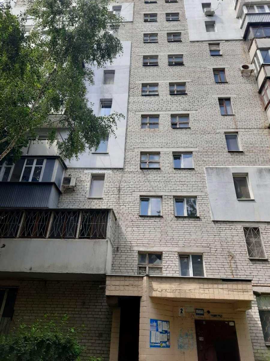1879836055938062