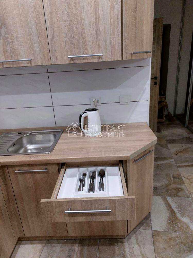 1879838015588334