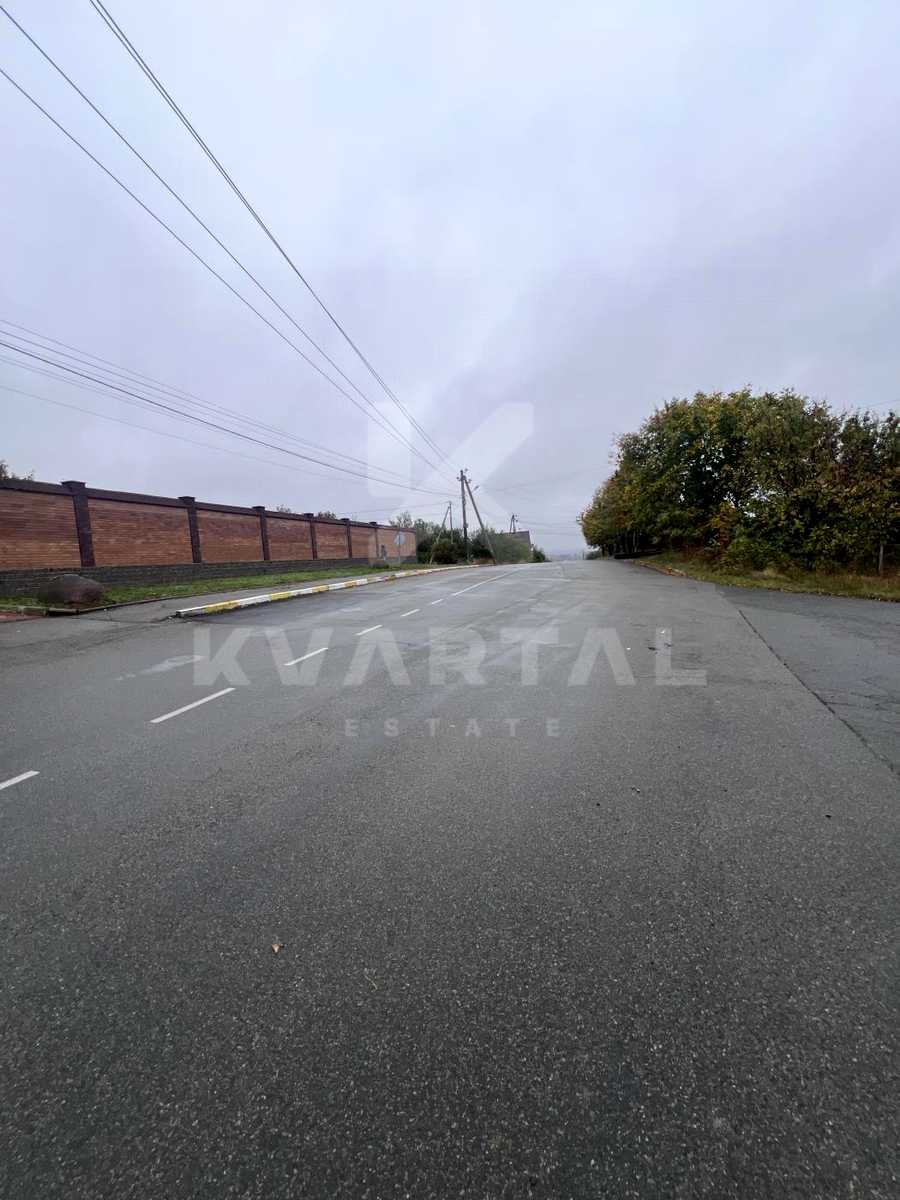 1879838154776415