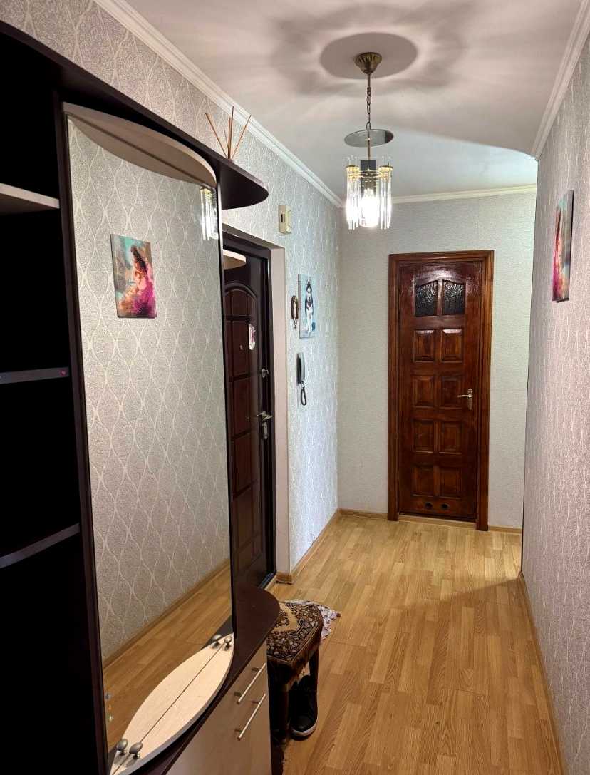 1879838677627483
