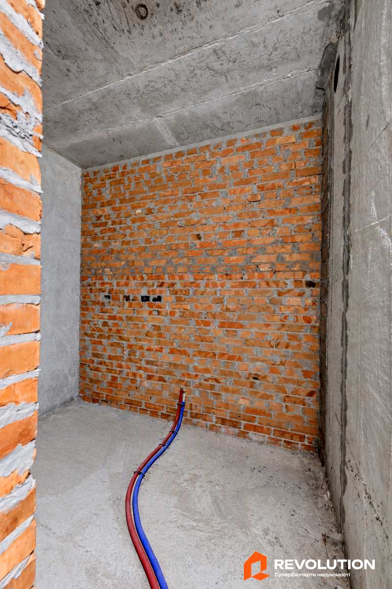 1879838899192917