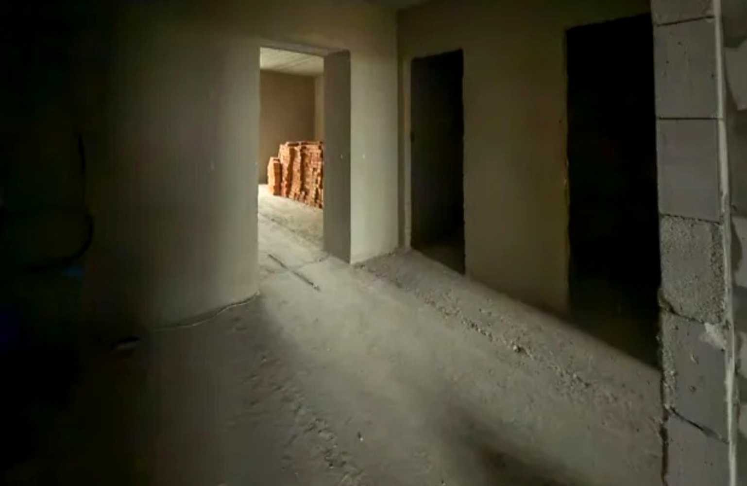 1879839051618313