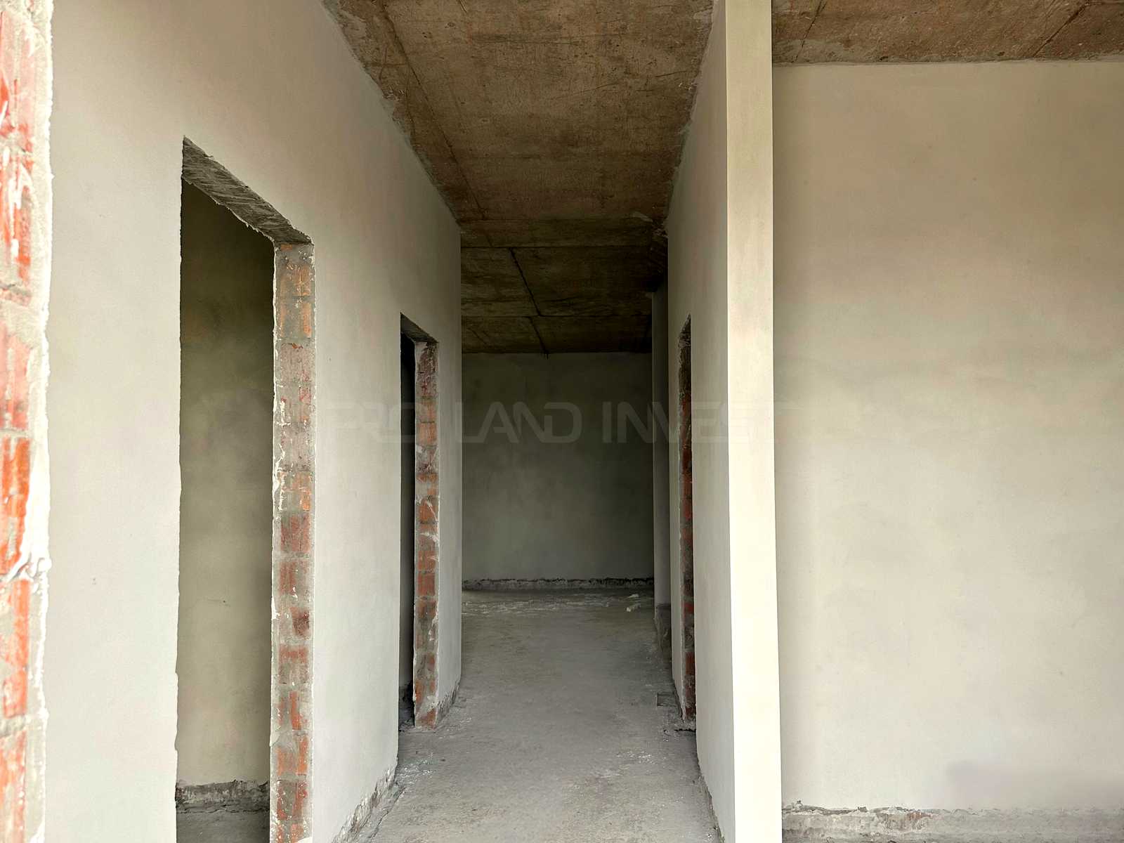 1879839135160718