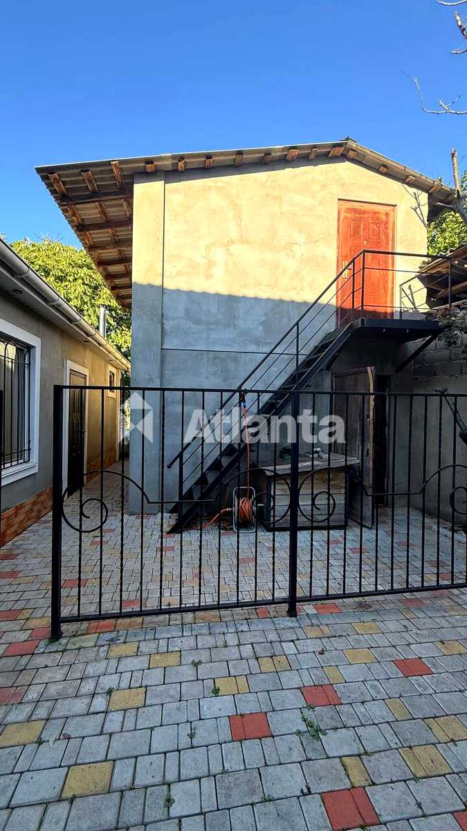 1879839495907718