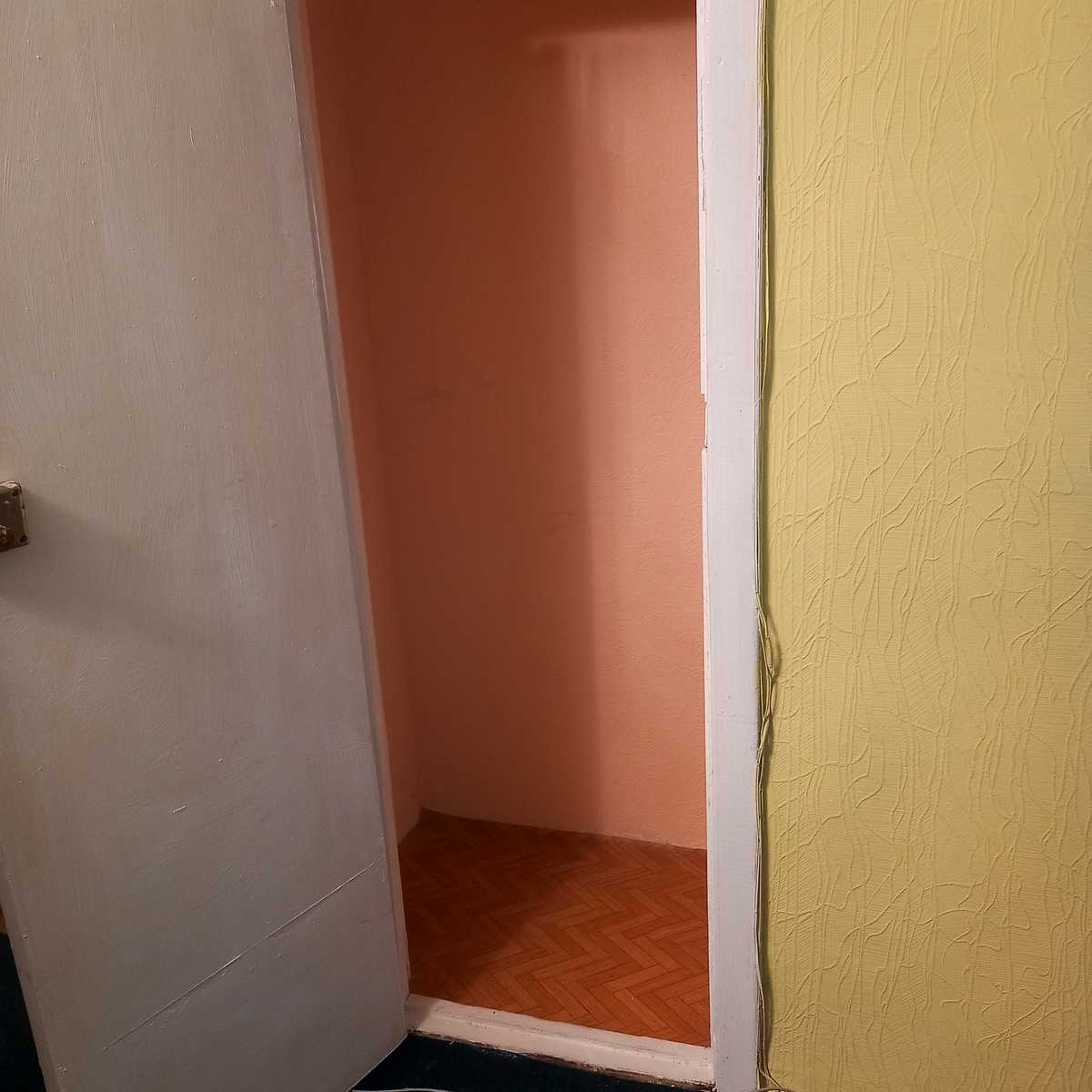 1879841198618369