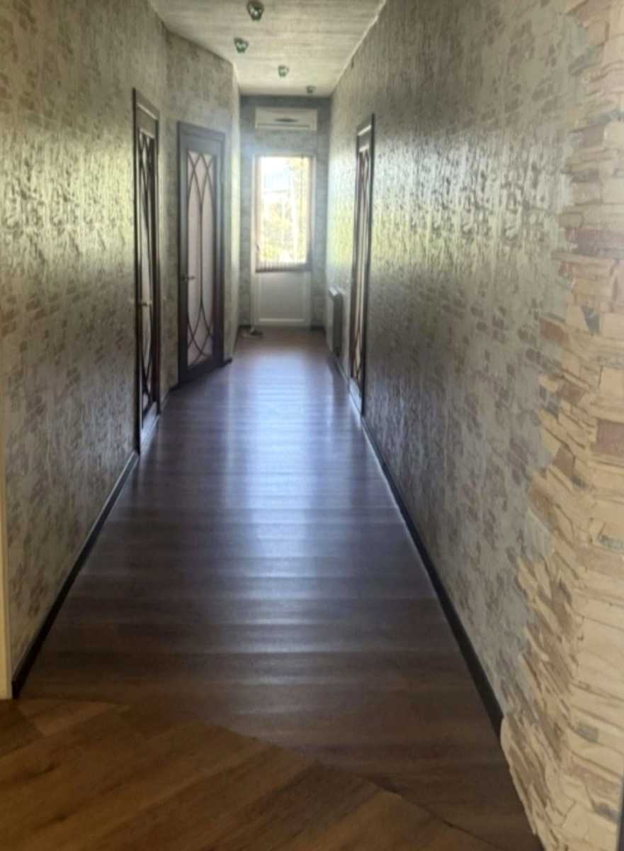 1879841318750787