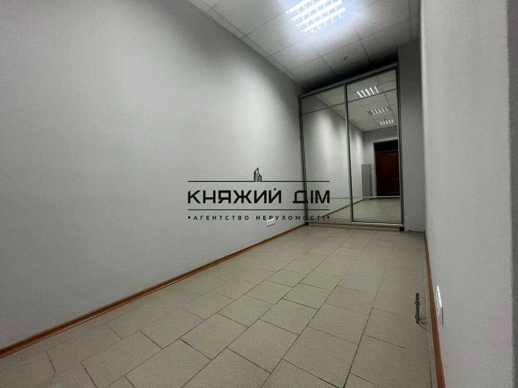 1879841495210710