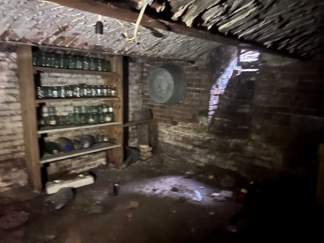 1879841549243947