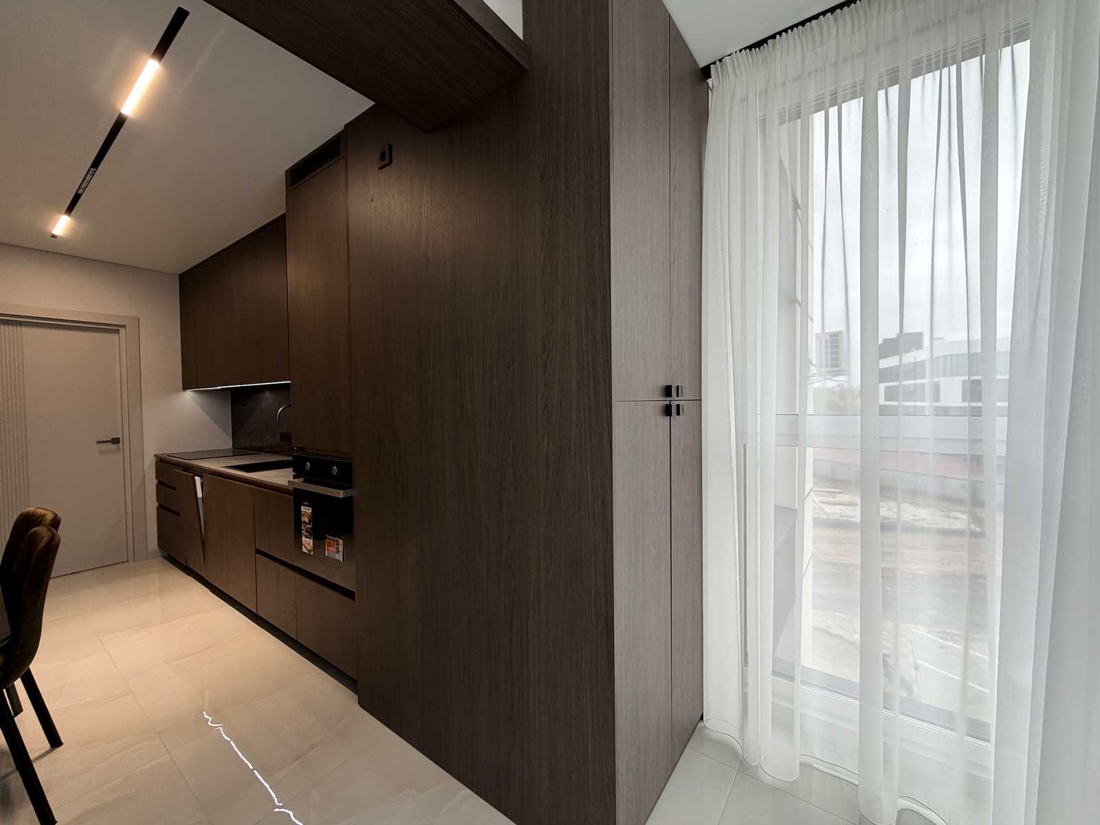 1879842158189332