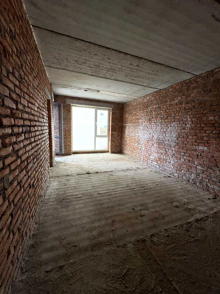 1879842378163429