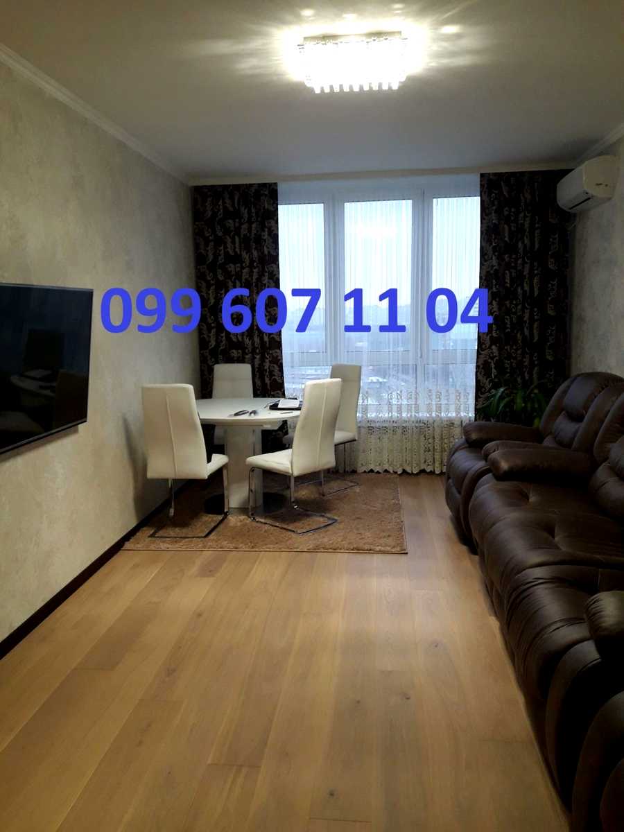 1879843093636151