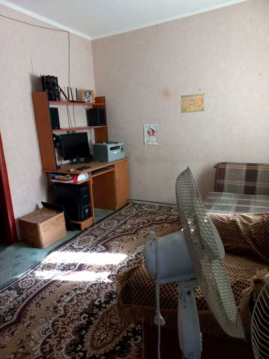 1879843101866329