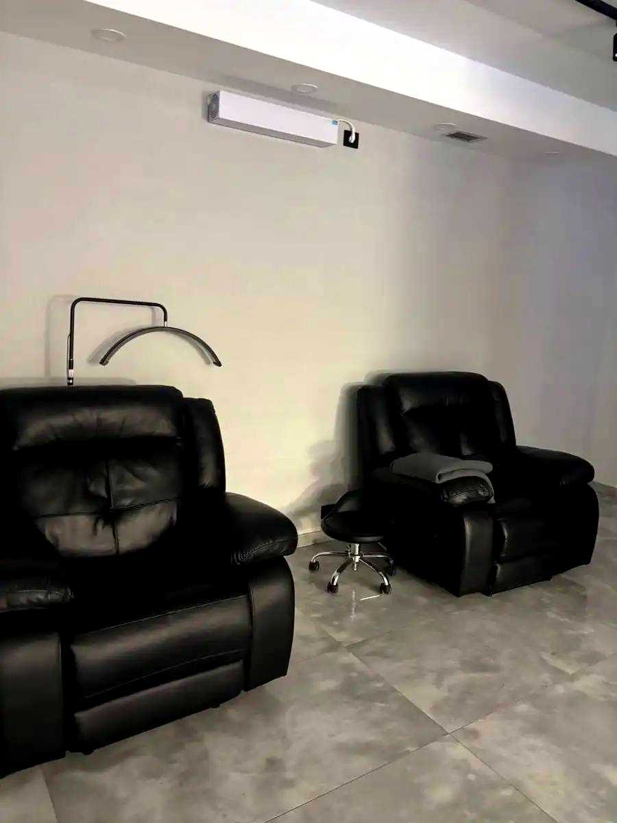 1879843165050877