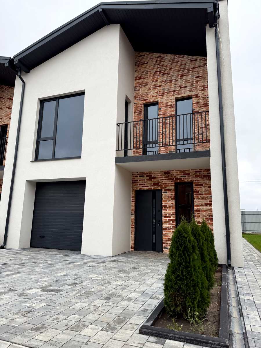 1879843293091227