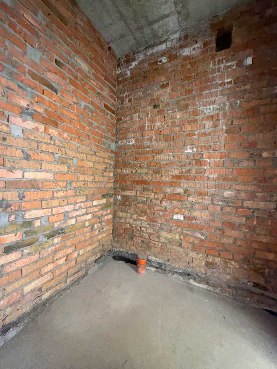 1879843295431683