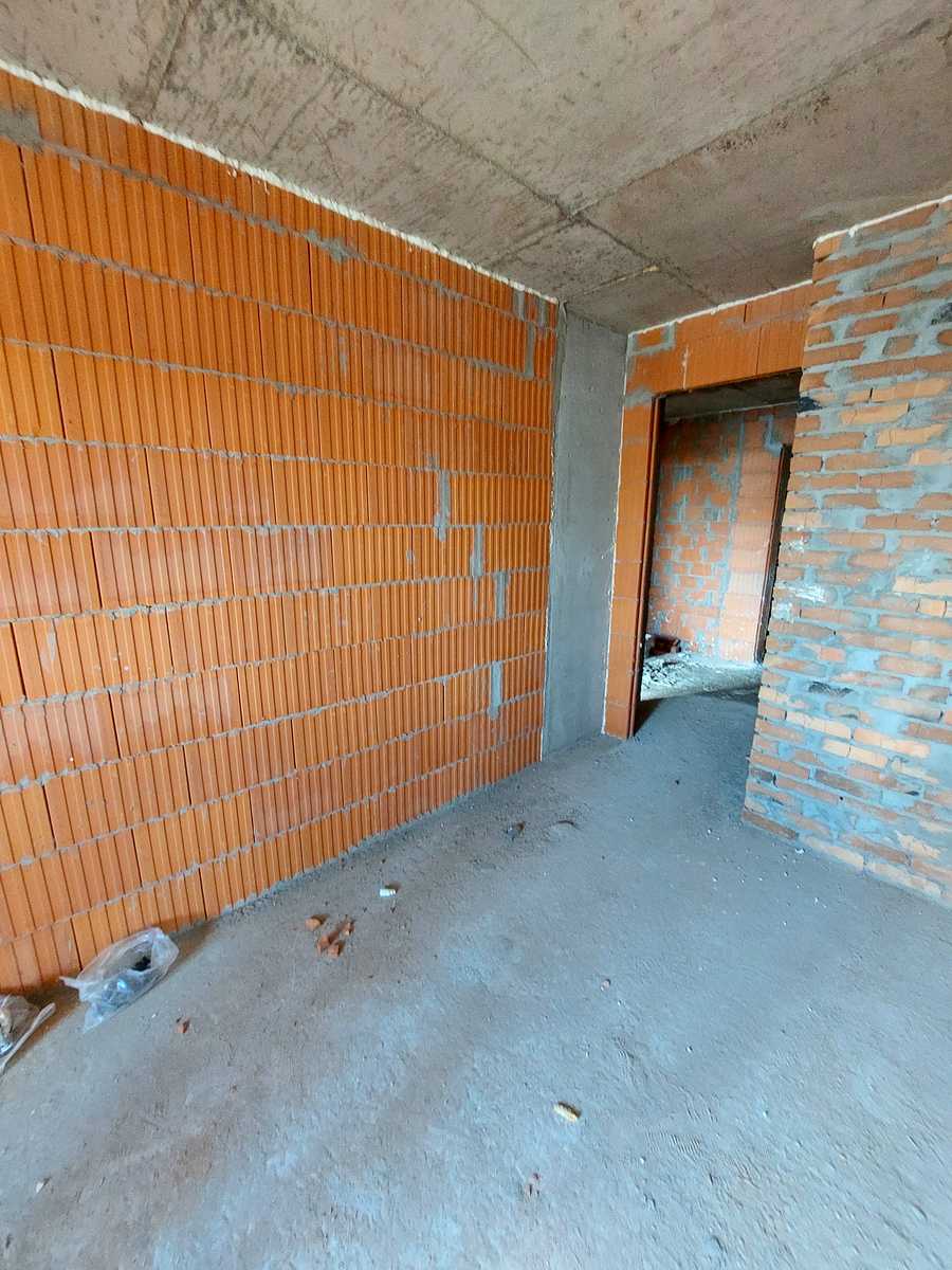 1879843518475549