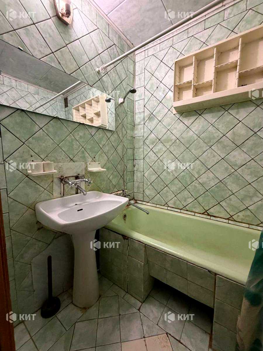 1879843846401390