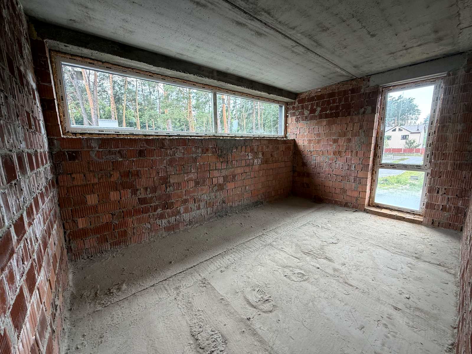 1879843977977210