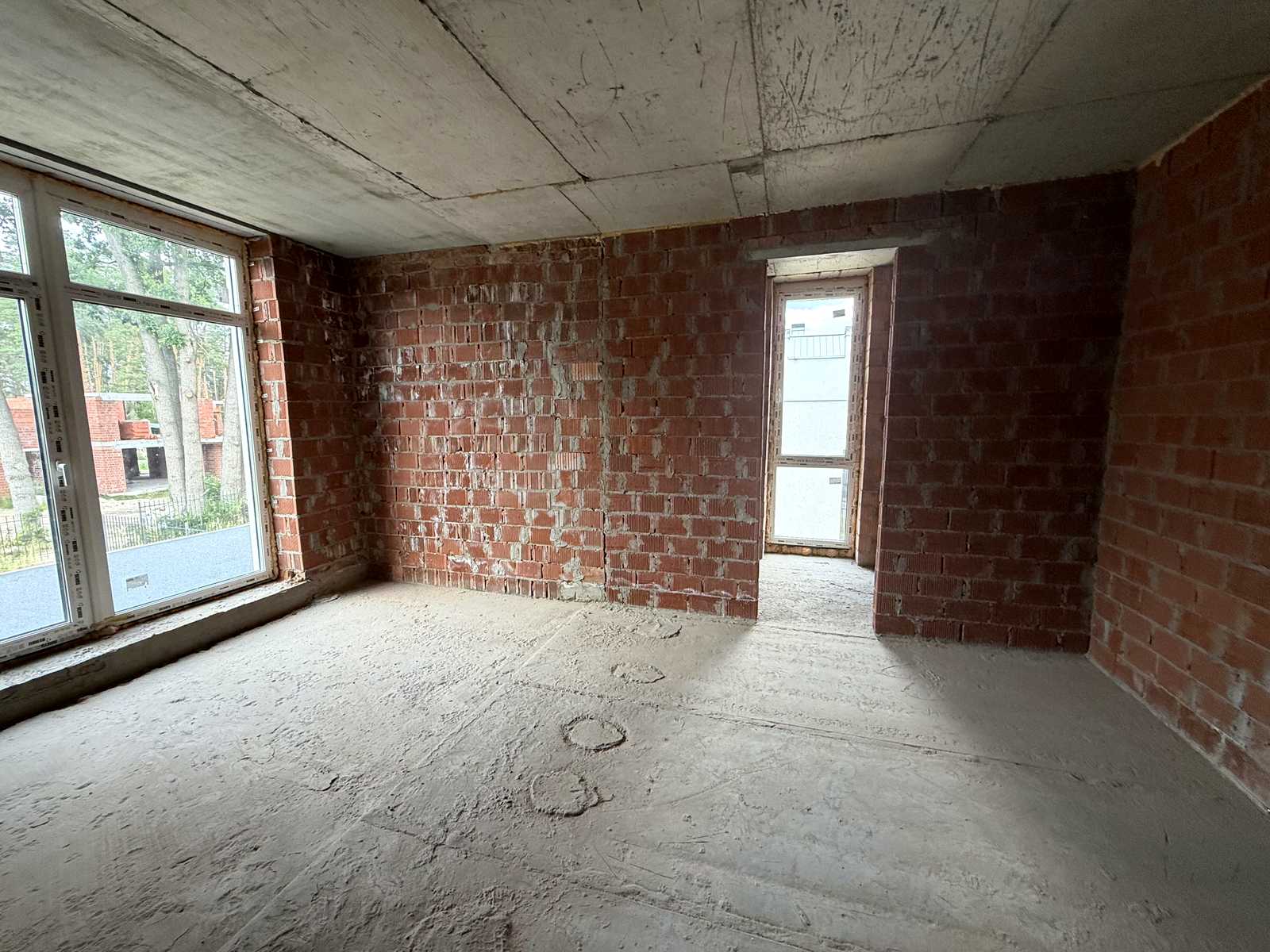 1879843982458792