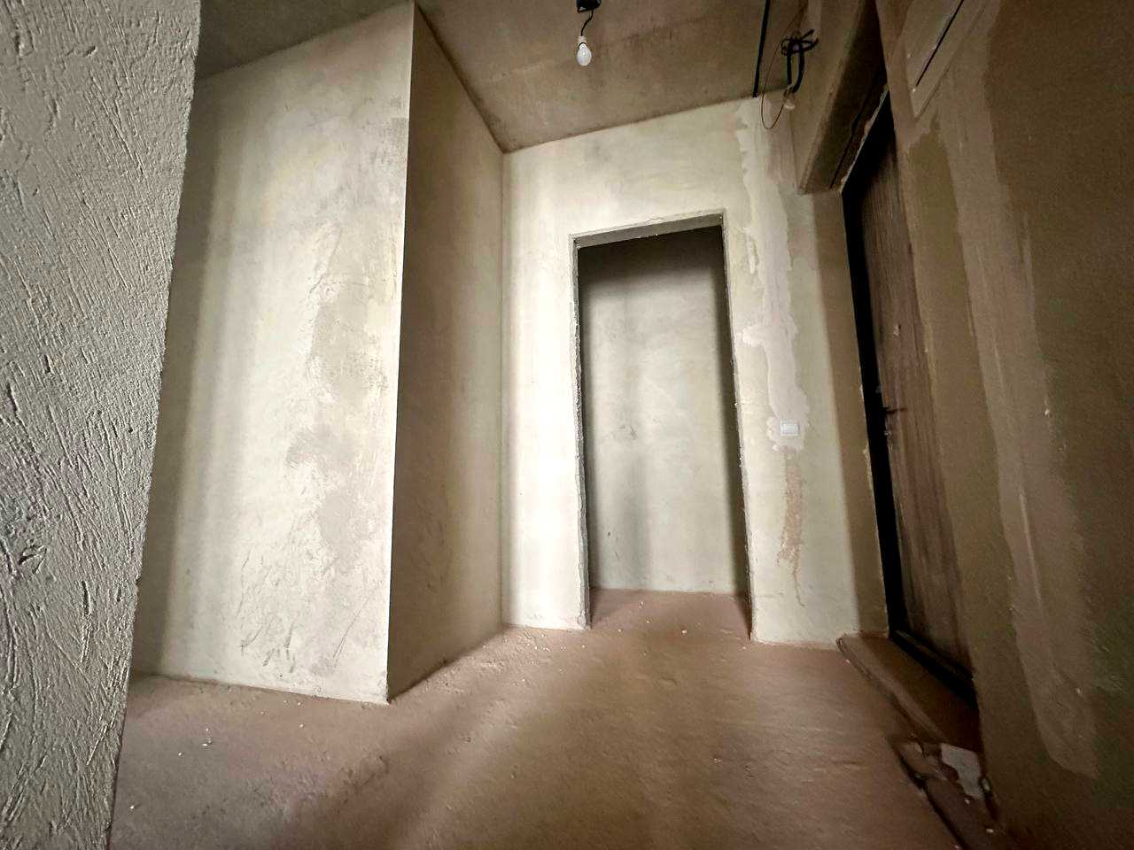 1879844376613096