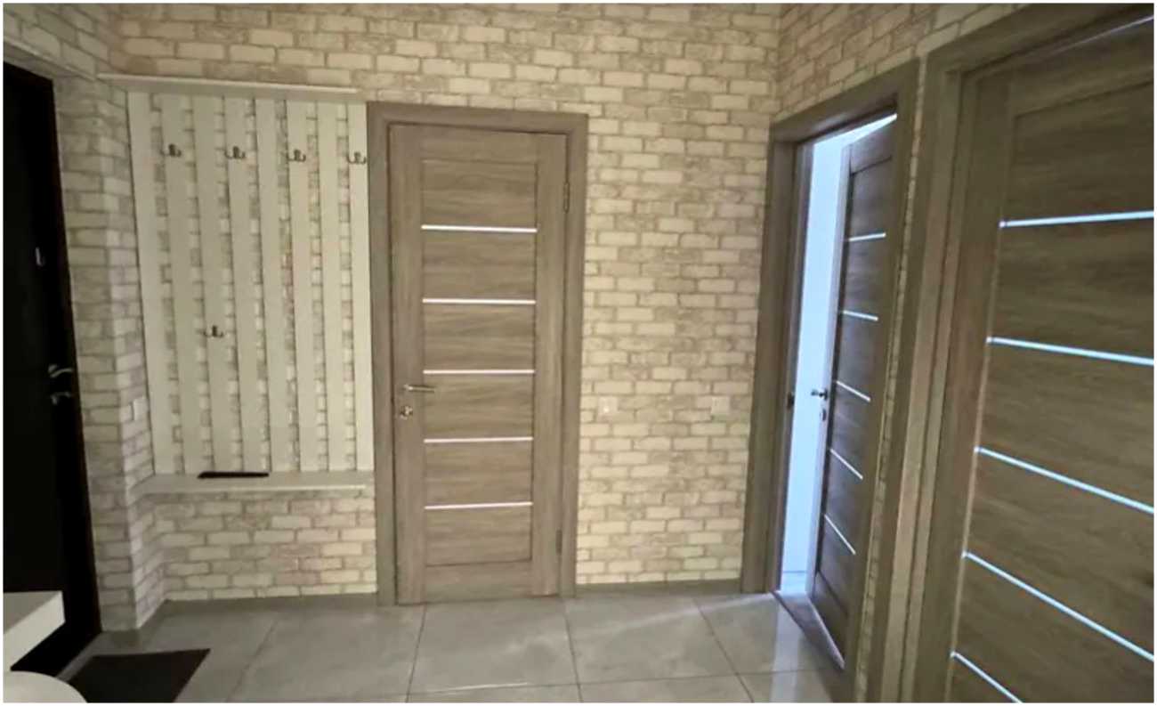 1879844392381938