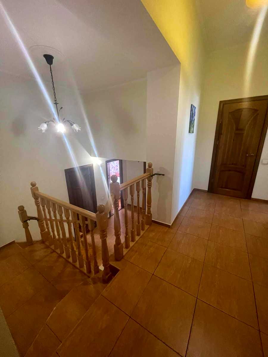 1879844825078100