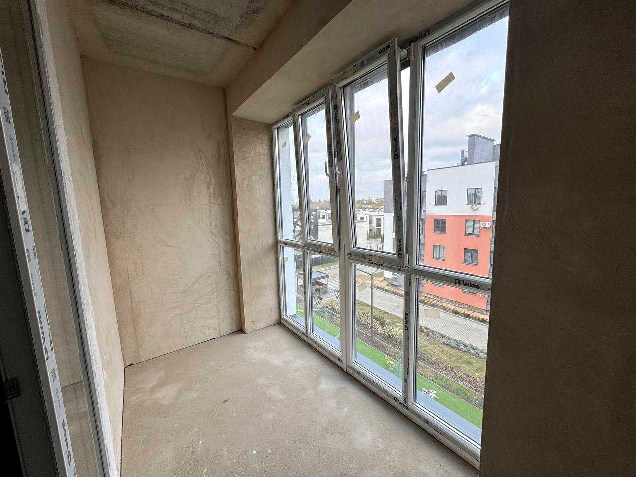 1879844865699618