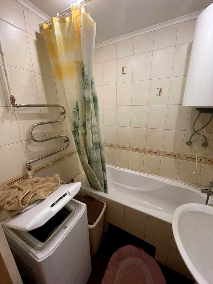 1879845204694373