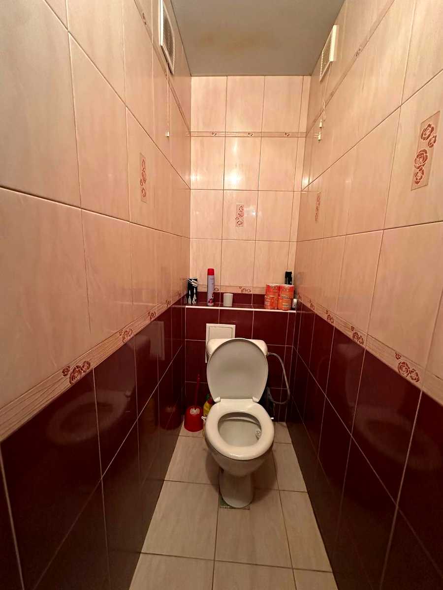 1879845782594244