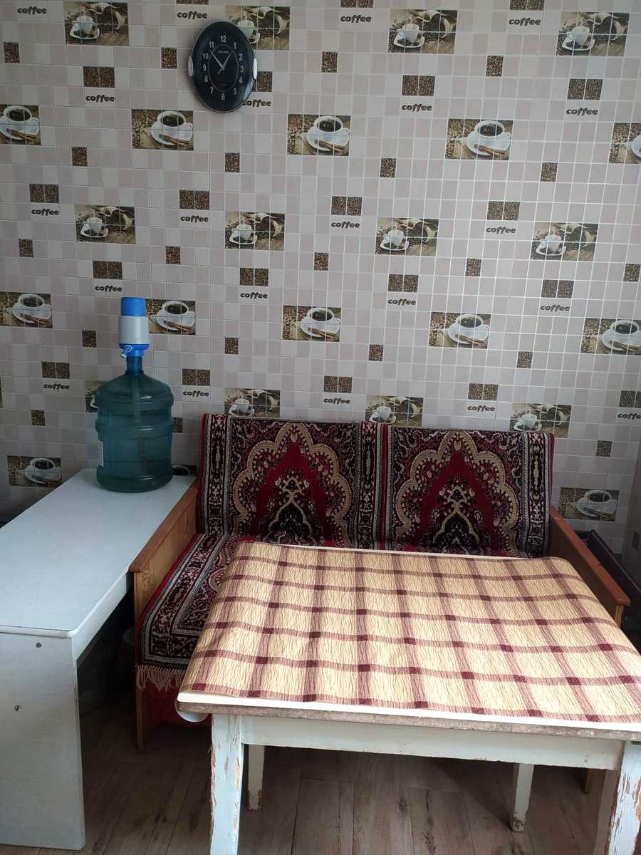 1879846372327793