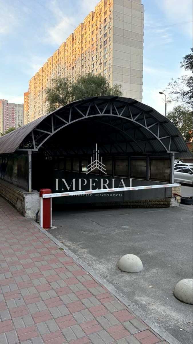 1879846705886998
