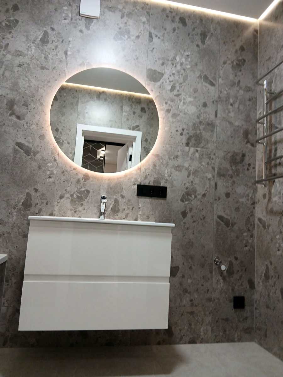 1879846835512187