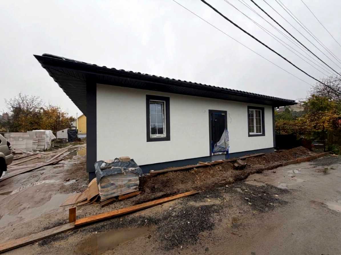 1879847632574168